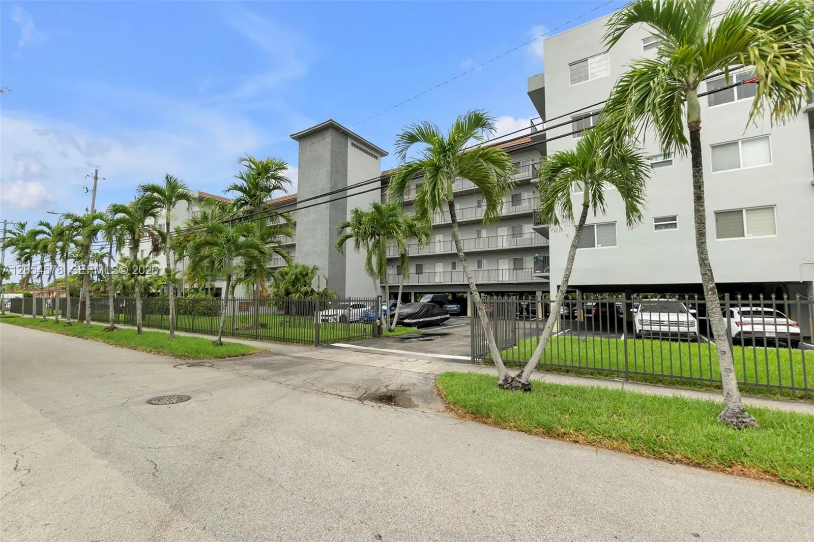 900 SW 84th Ave # 412A, Miami, FL 33144 photo 2