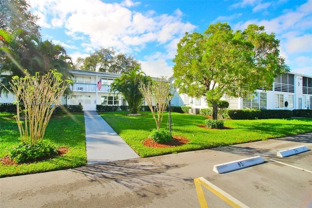 70 Prescott D # 70, Deerfield Beach, FL 33442 photo 2