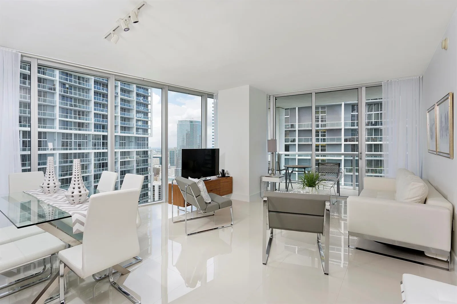 495 Brickell Avenue # 4010, Miami, FL 33131