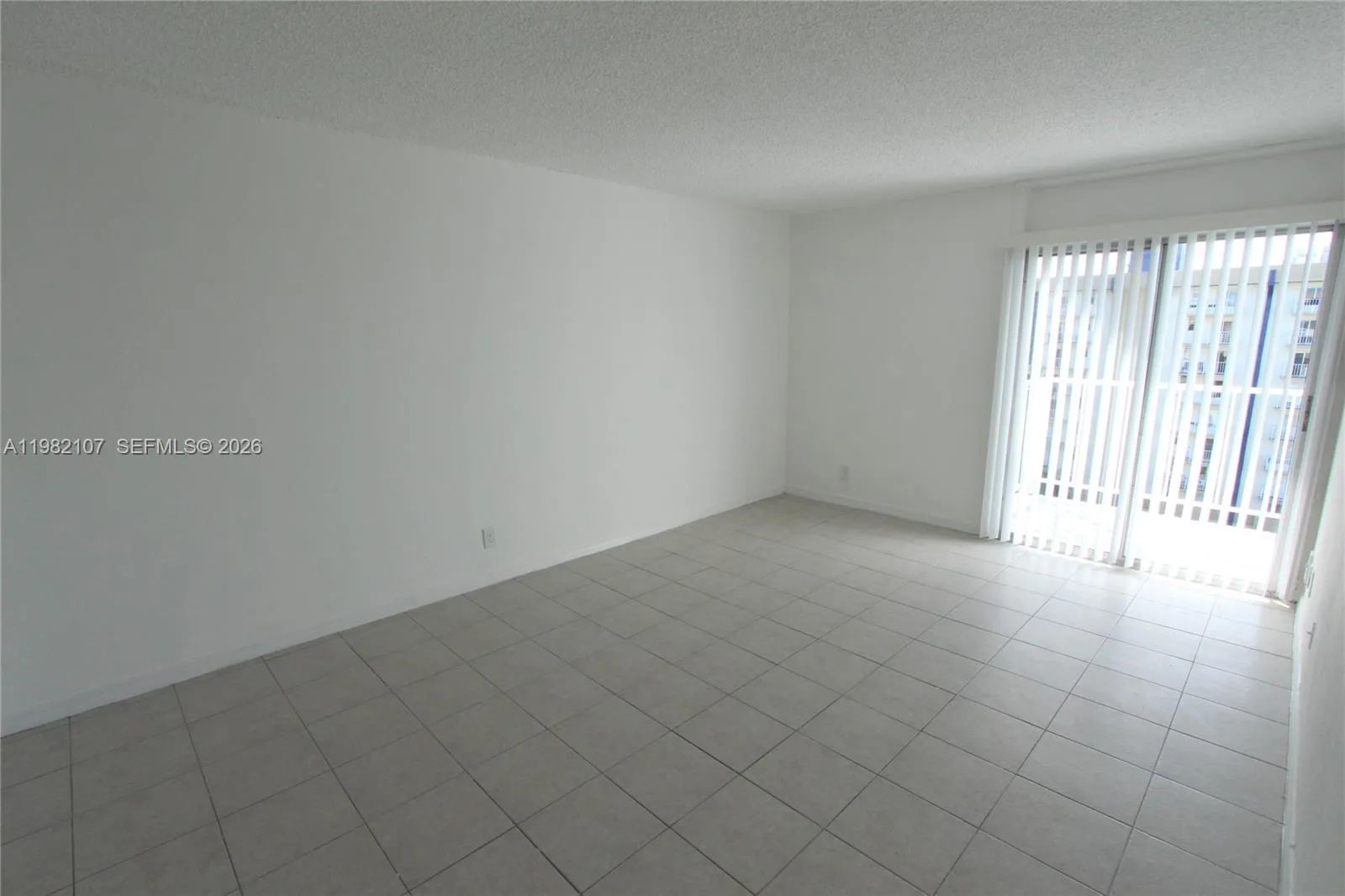 4550 NW 9th St # 815E, Miami, FL 33126 photo 5