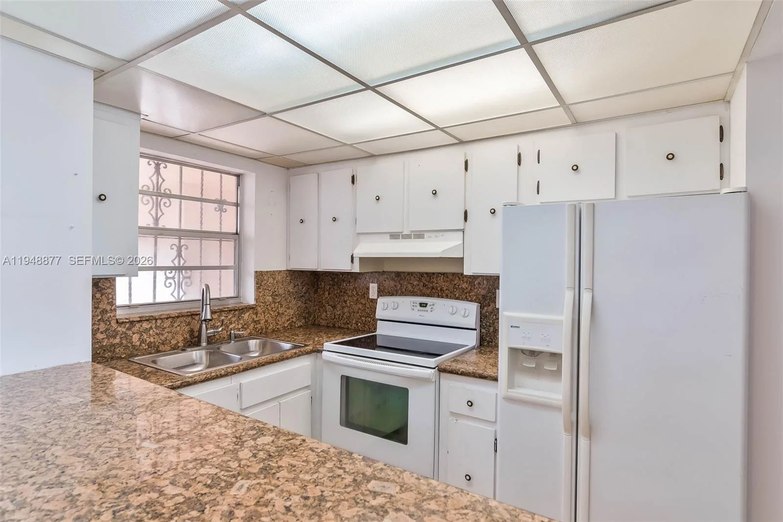 8895 Fontainebleau Blvd # 407, Miami, FL 33172 photo 3