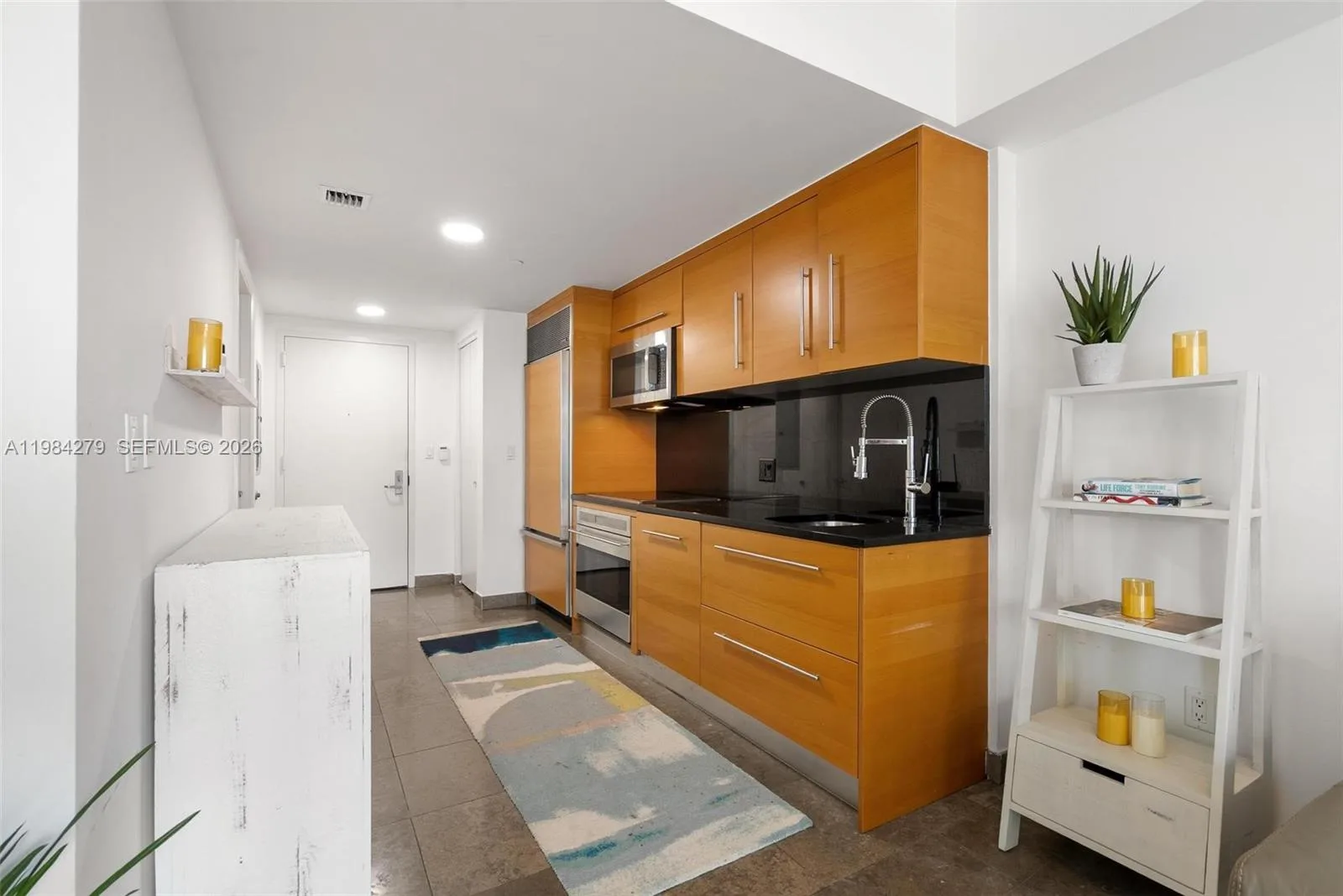 465 Brickell Ave # 2604, Miami, FL 33131 photo 12