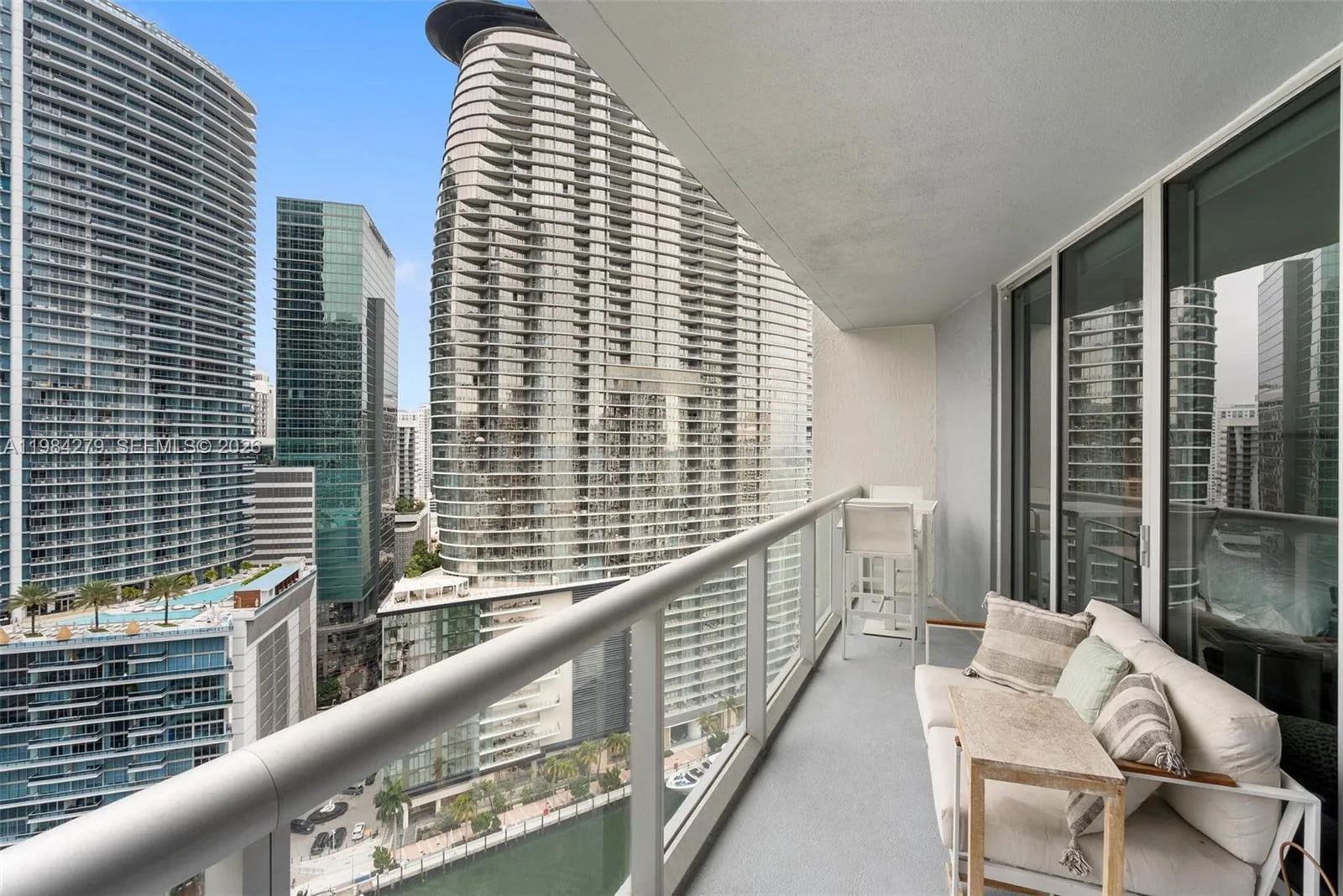 465 Brickell Ave # 2604, Miami, FL 33131 photo 7