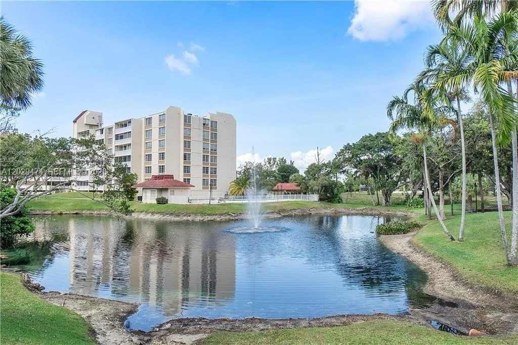7081 Environ Blvd # 242, Lauderhill, FL 33319 photo 2