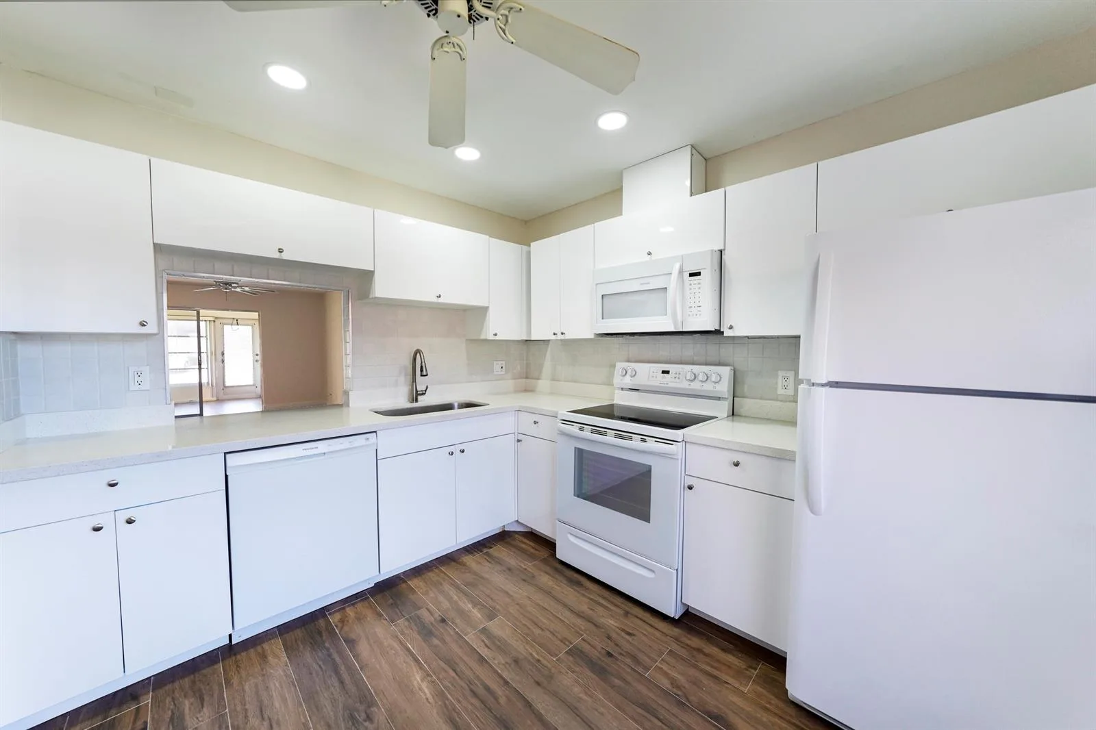 270 CAPE COD Circle # B, Lake Worth, FL 33467 photo 8