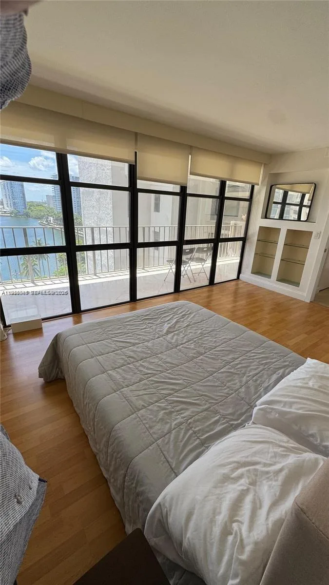 18181 NE 31st Ct # 1009, Aventura, FL 33160 photo 4