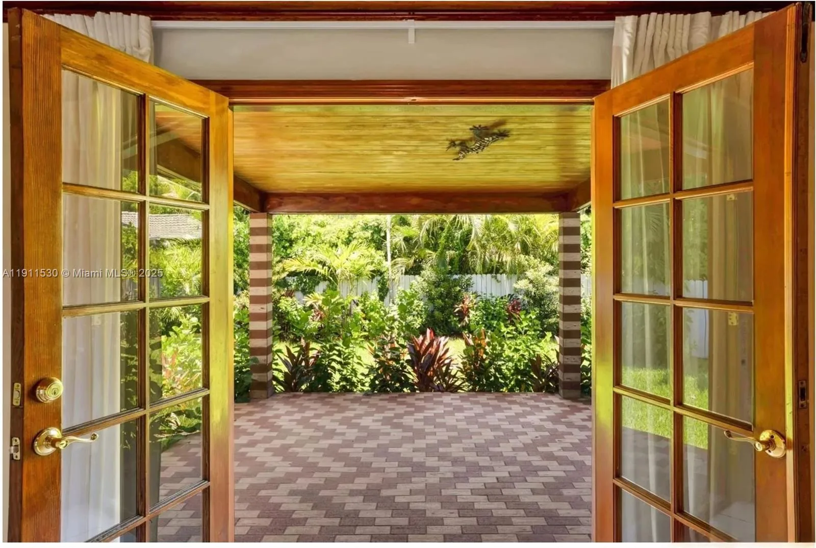 118 E 3rd Ct, Miami Beach, FL 33139 photo 12