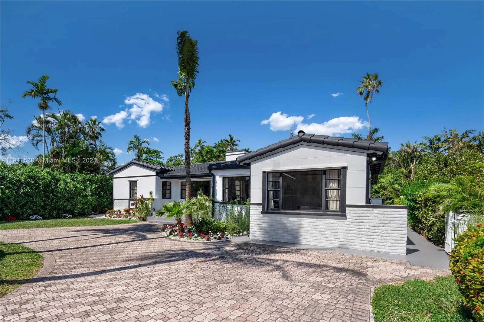 118 E 3rd Ct, Miami Beach, FL 33139 photo 3
