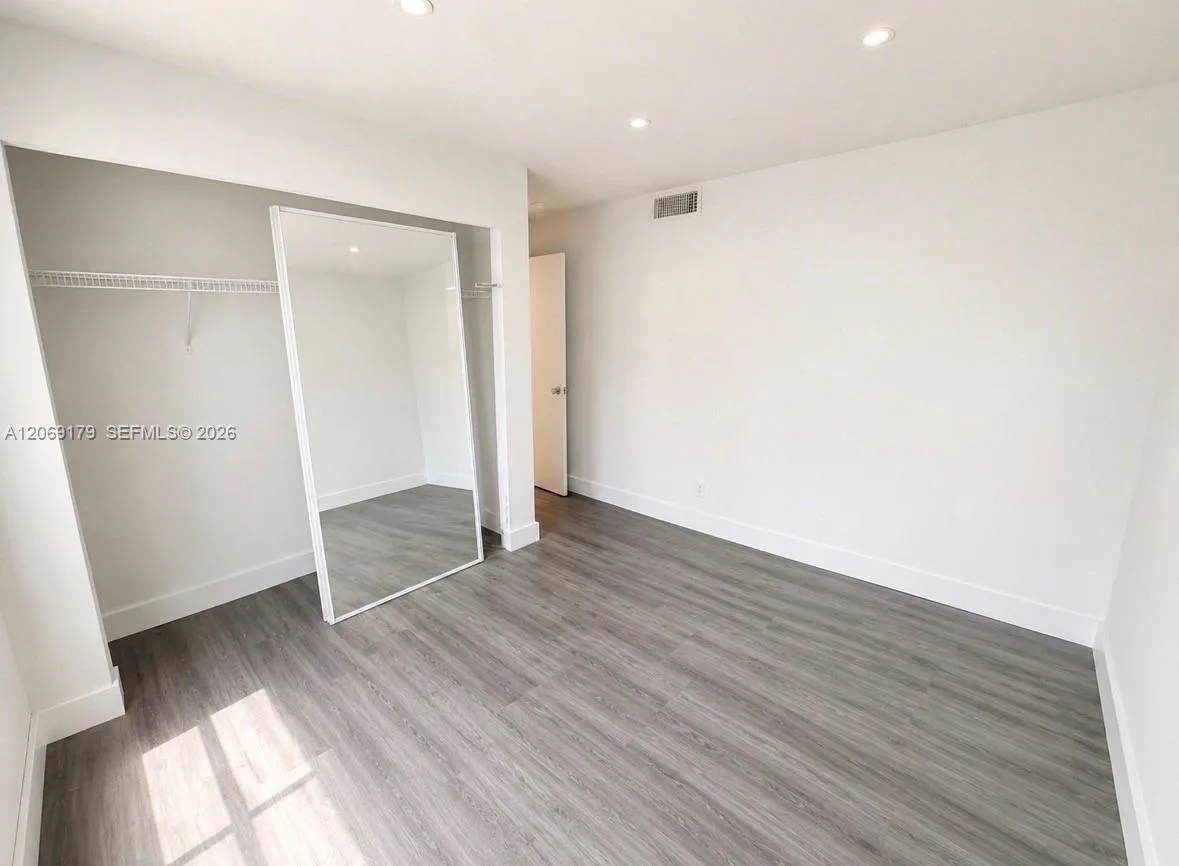 940 7th St # 940A, Miami Beach, FL 33139 photo 4