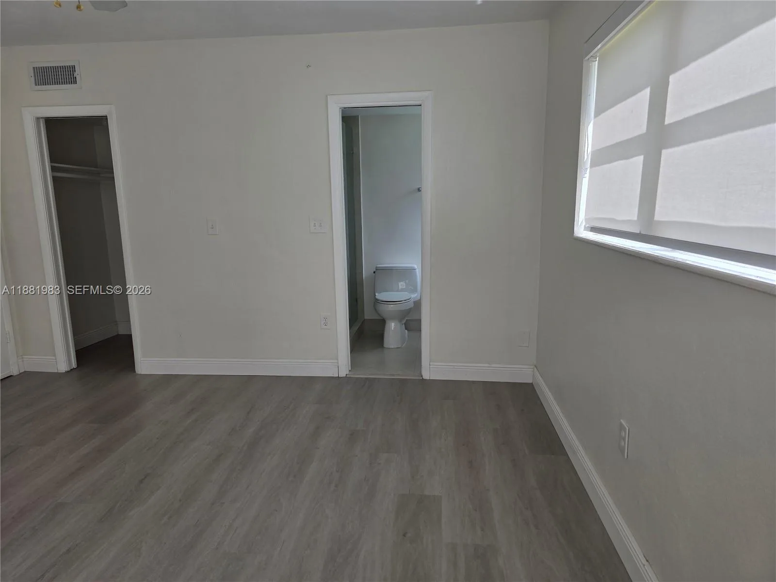 18720 NE 18th Ave # 116, Miami, FL 33179 photo 3