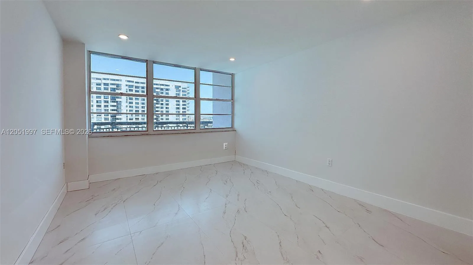 18061 Biscayne Blvd # 1204, Aventura, FL 33160 photo 13