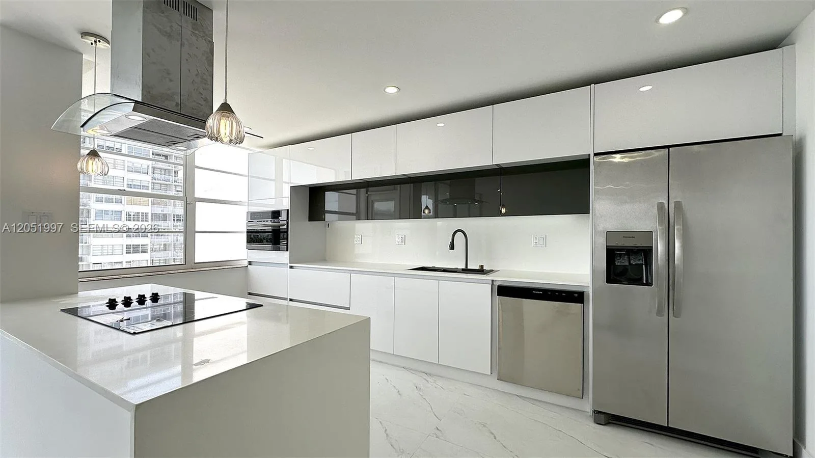 18061 Biscayne Blvd # 1204, Aventura, FL 33160 photo 2