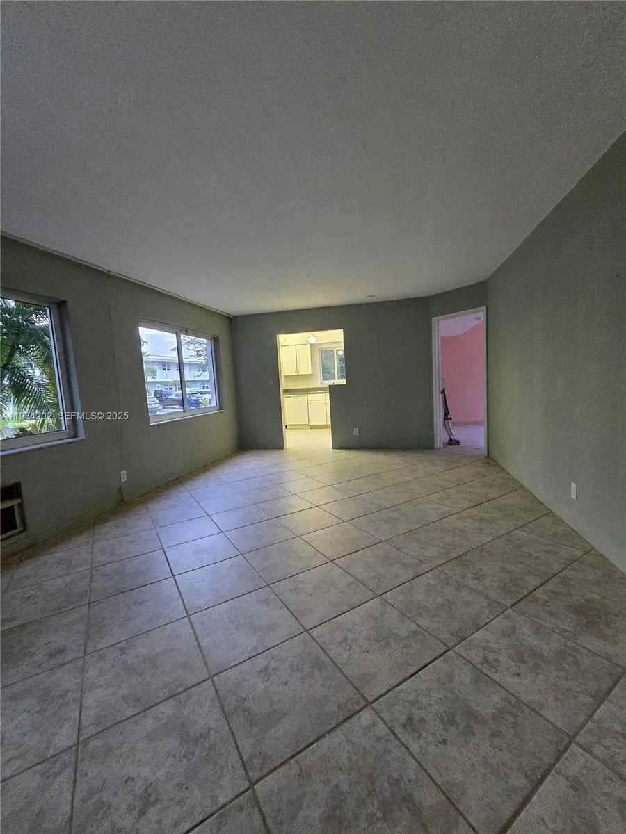 3201 SE 12th St # B3, Pompano Beach, FL 33062 photo 4