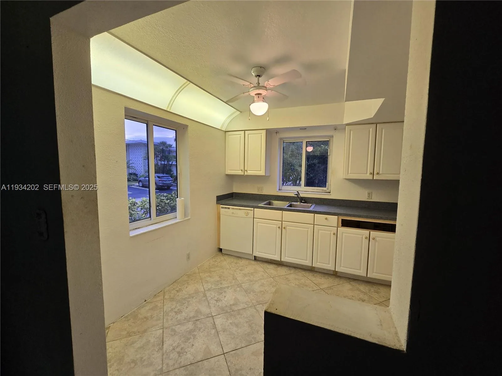 3201 SE 12th St # B3, Pompano Beach, FL 33062 photo 6