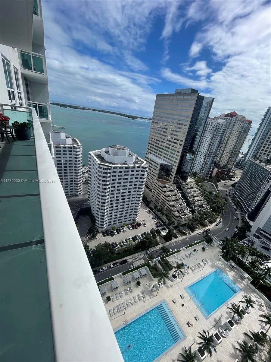 950 Brickell Bay Dr # 2907, Miami, FL 33131 photo 10