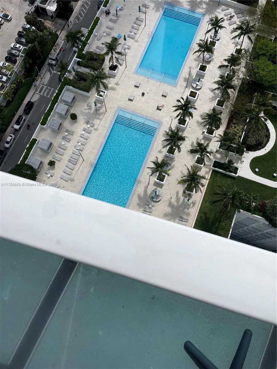 950 Brickell Bay Dr # 2907, Miami, FL 33131 photo 11