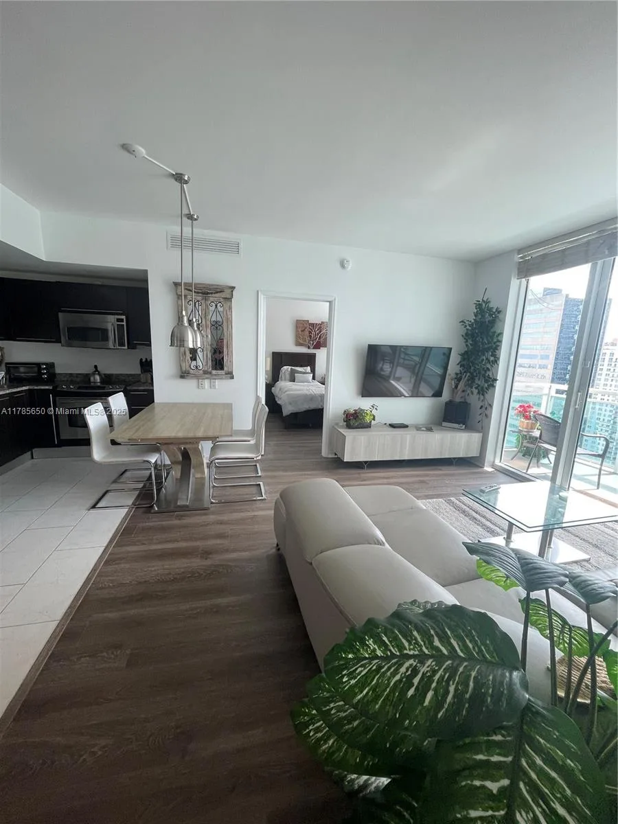 950 Brickell Bay Dr # 2907, Miami, FL 33131 photo 5