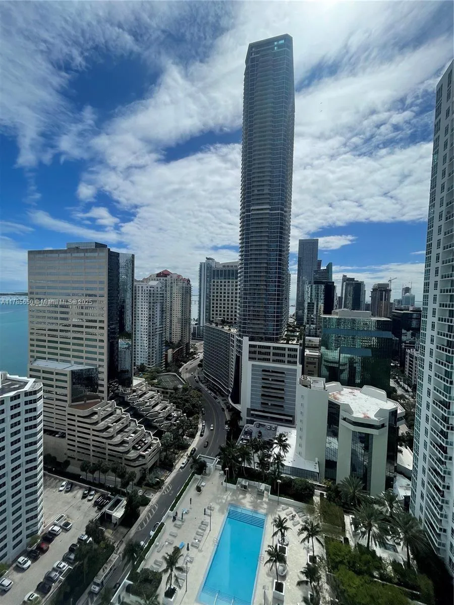 950 Brickell Bay Dr # 2907, Miami, FL 33131 photo 9