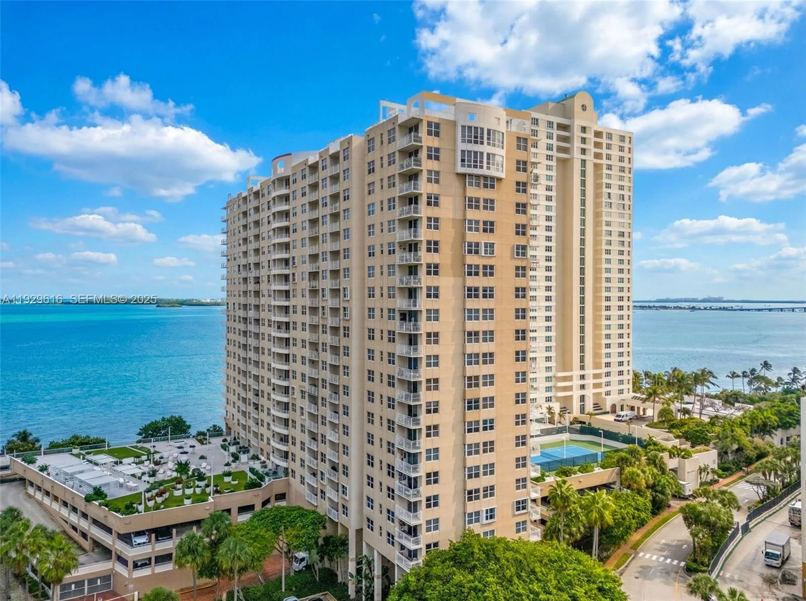 770 Claughton Island Dr # 1401, Miami, FL 33131 photo 3