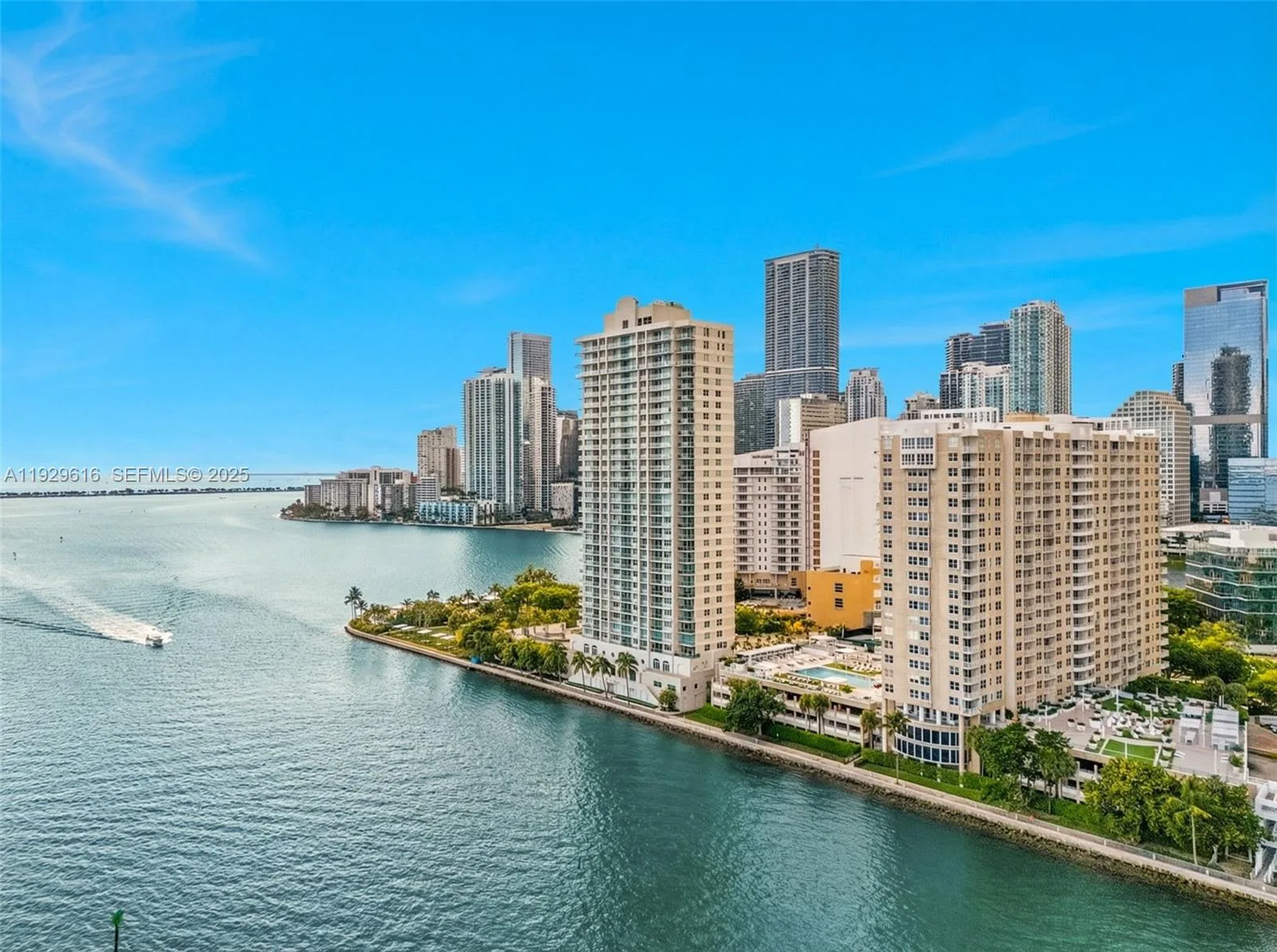 770 Claughton Island Dr # 1401, Miami, FL 33131 photo 4