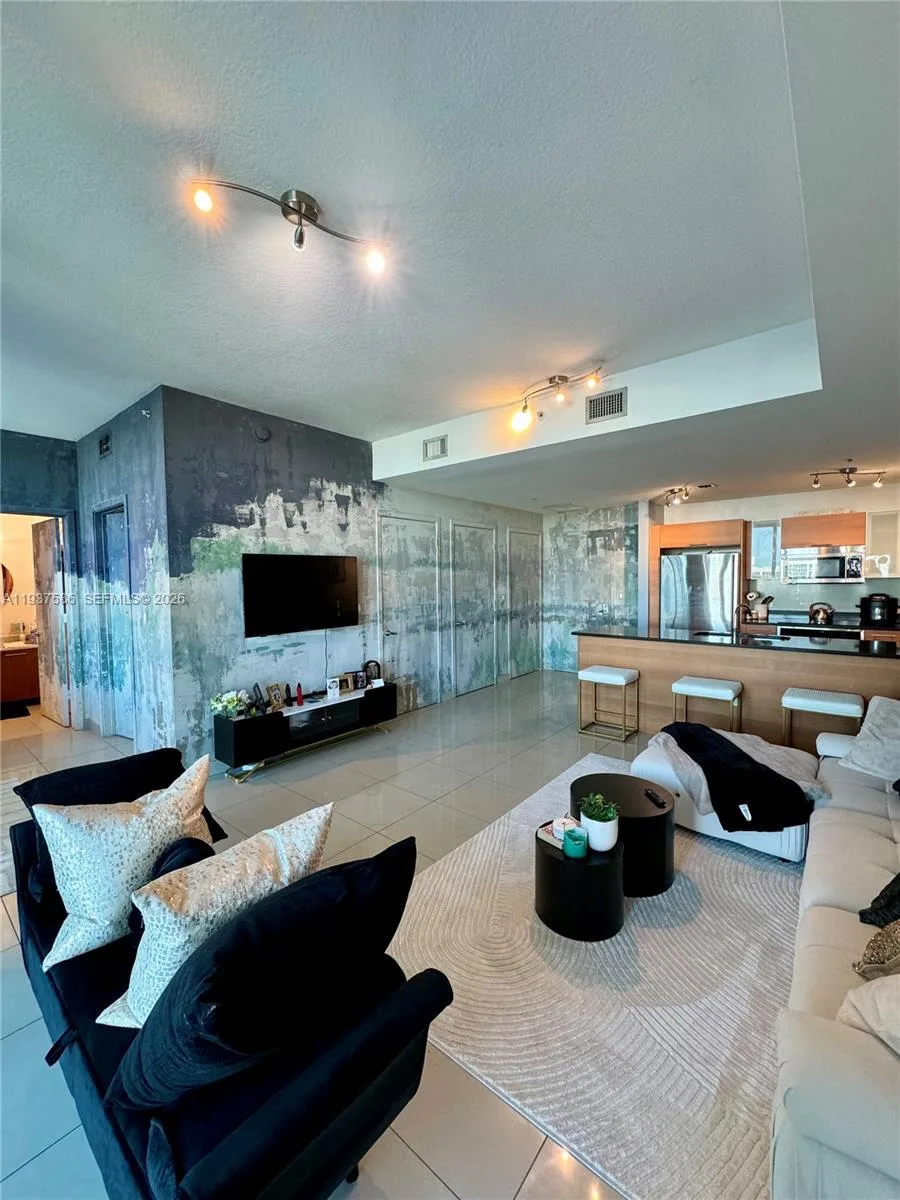 3301 NE 1st Ave # H1013, Miami, FL 33137 photo 4