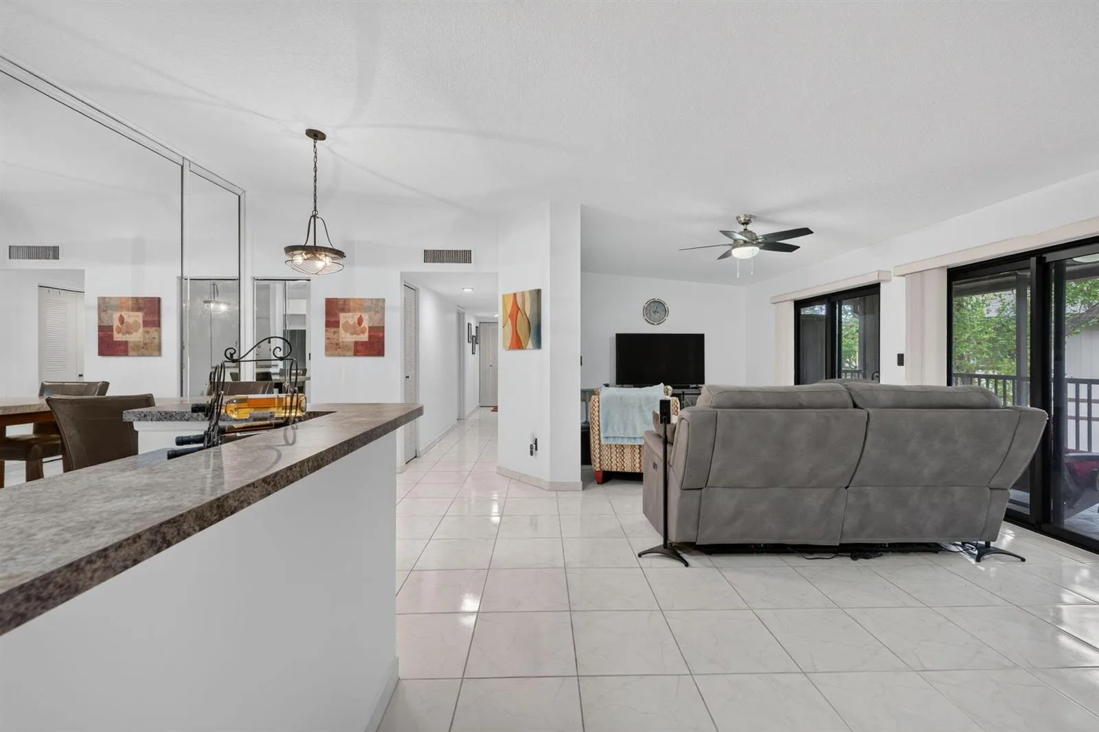 9474 S BELFORT Circle # 206, Tamarac, FL 33321 photo 9
