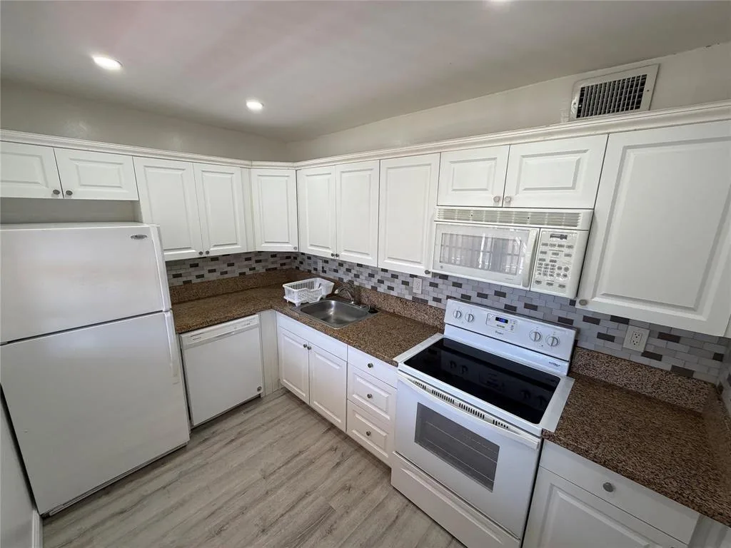 2710 Riverside Drive # 201-A, Coral Springs, FL 33065 — zdjęcie 5