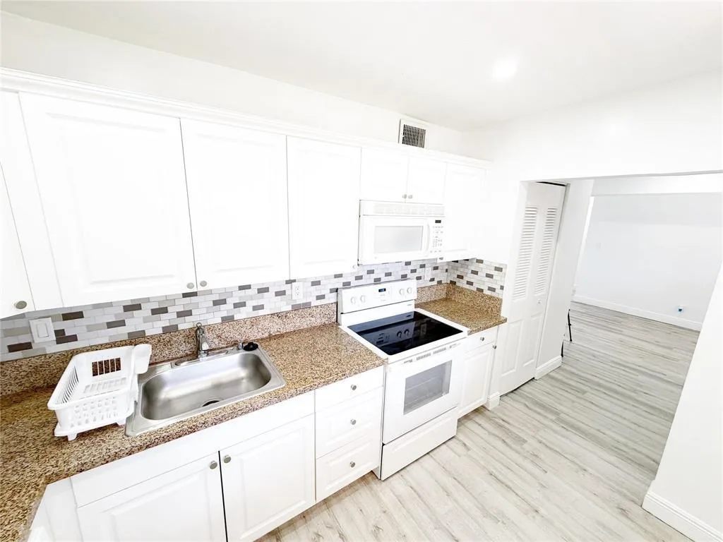 2710 Riverside Drive # 201-A, Coral Springs, FL 33065 photo 6