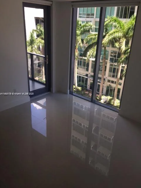31 SE 6th St # 604, Miami, FL 33131 photo 7
