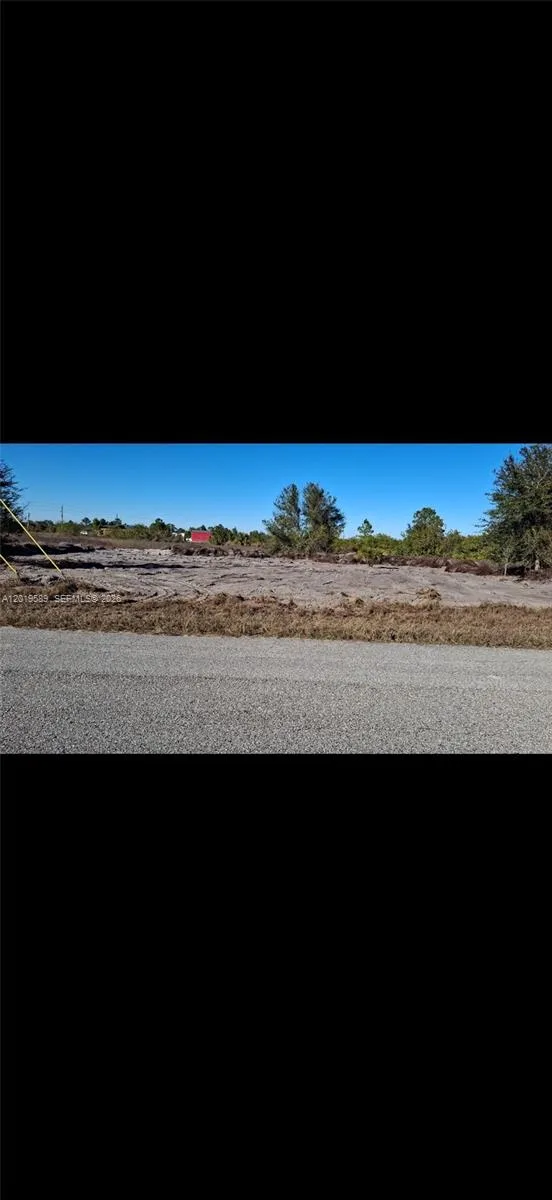 4005 E 15th St, Lehigh Acres, FL 33972 photo 3
