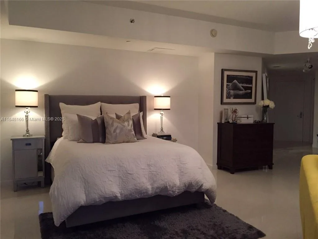 475 Brickell Ave # 4808, Miami, FL 33131 photo 10