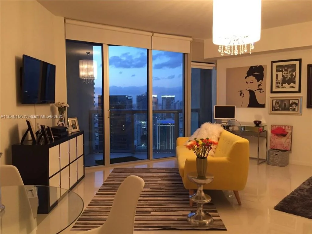 475 Brickell Ave # 4808, Miami, FL 33131 photo 4