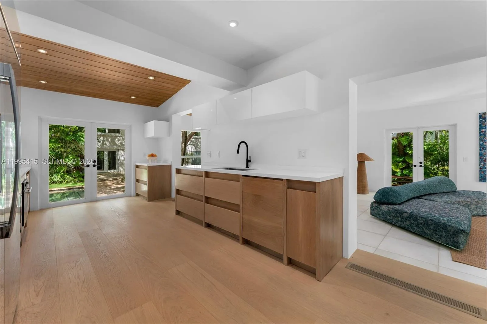 5812 Alton Rd, Miami Beach, FL 33140 photo 7