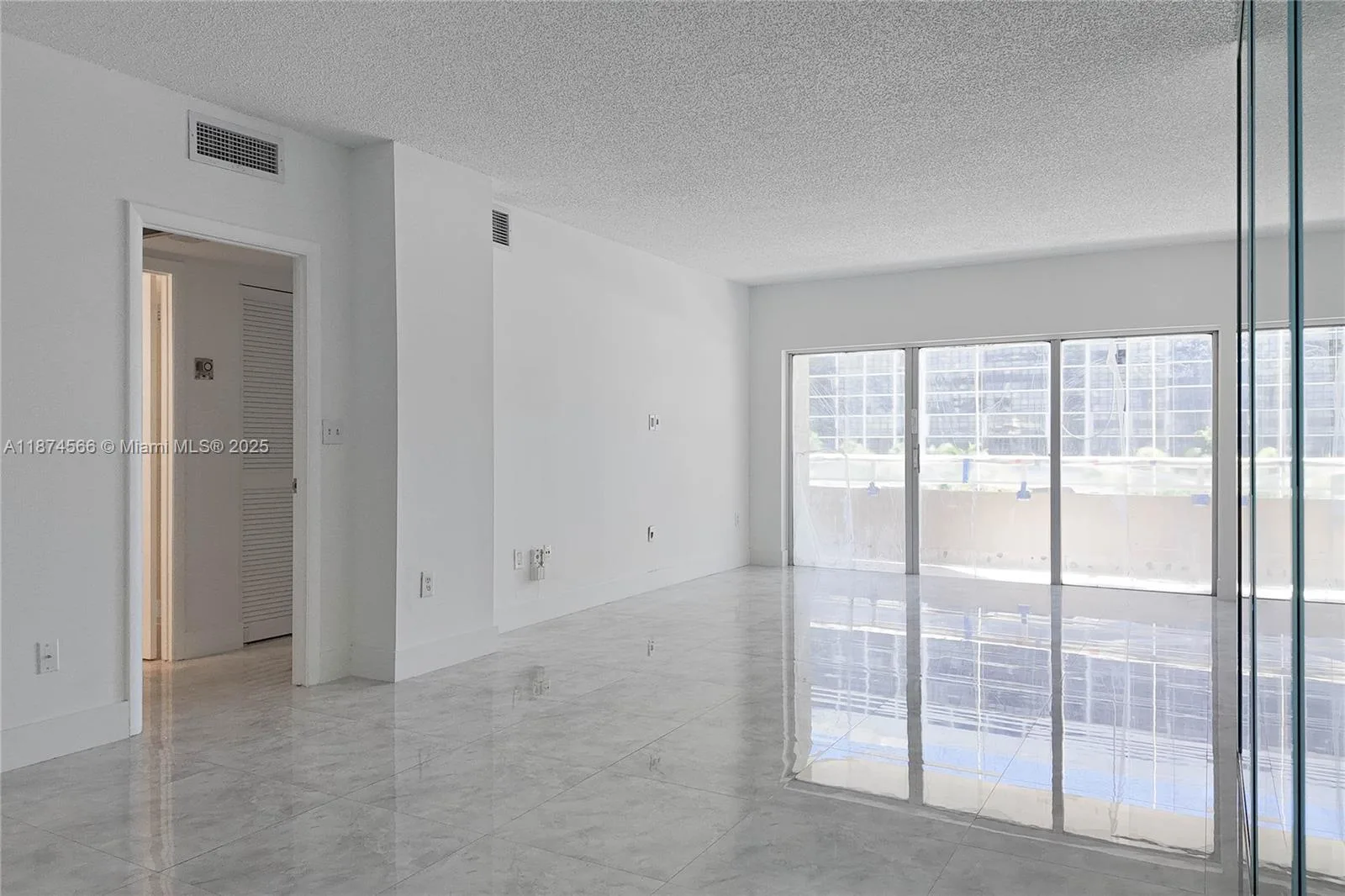 1985 S Ocean Dr # 2C, Hallandale Beach, FL 33009 photo 3