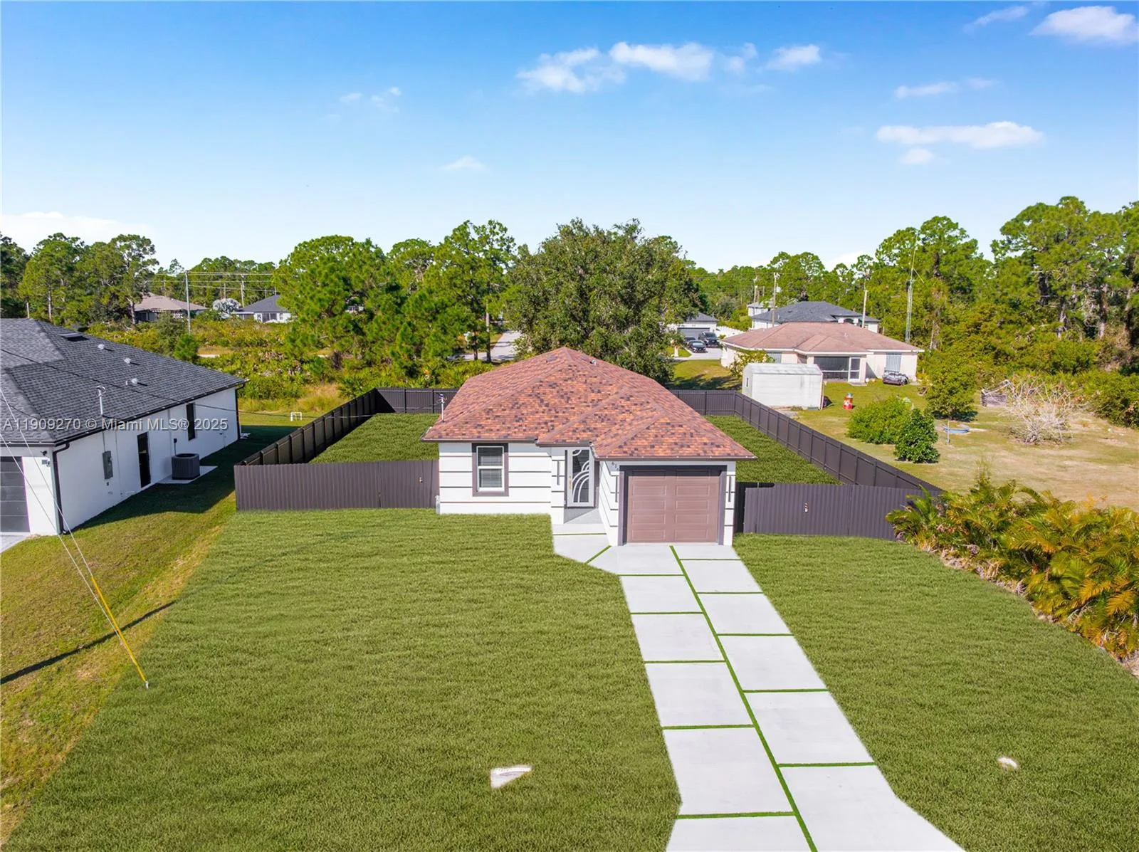 616 S PARKER AVE, Lehigh Acres, FL 33974