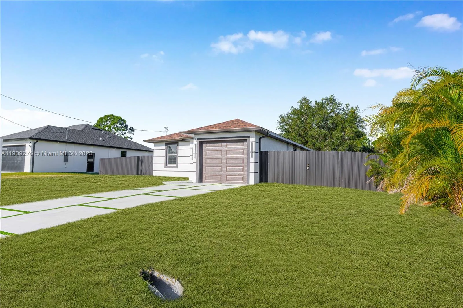 616 S PARKER AVE, Lehigh Acres, FL 33974 photo 4