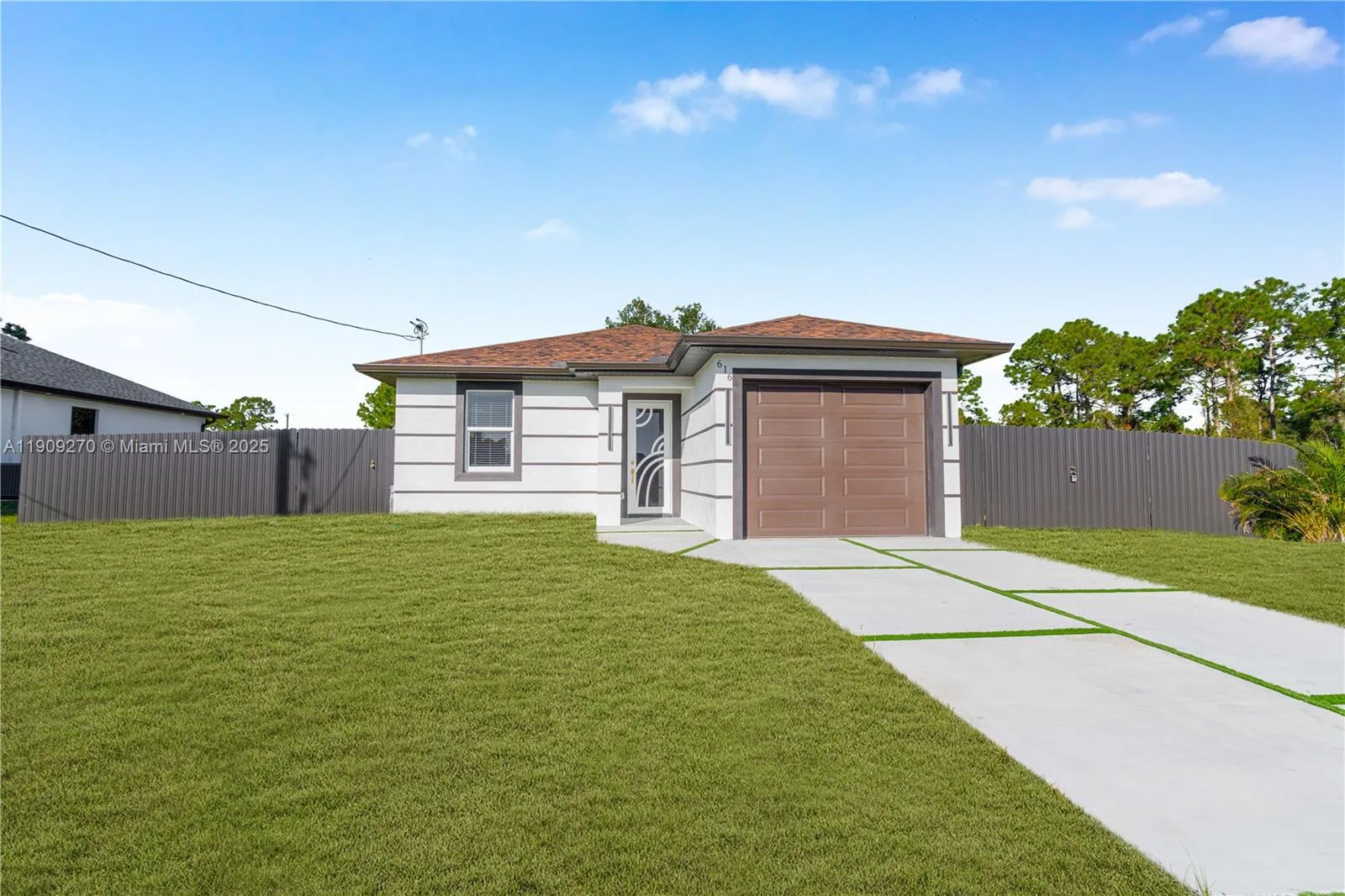 616 S PARKER AVE, Lehigh Acres, FL 33974 photo 5