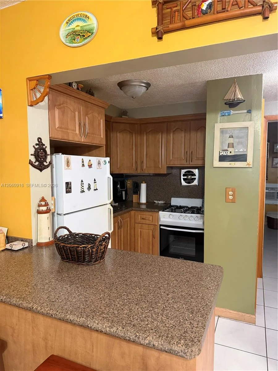 2001 S Ocean Dr # 13, Hallandale Beach, FL 33009 photo 5
