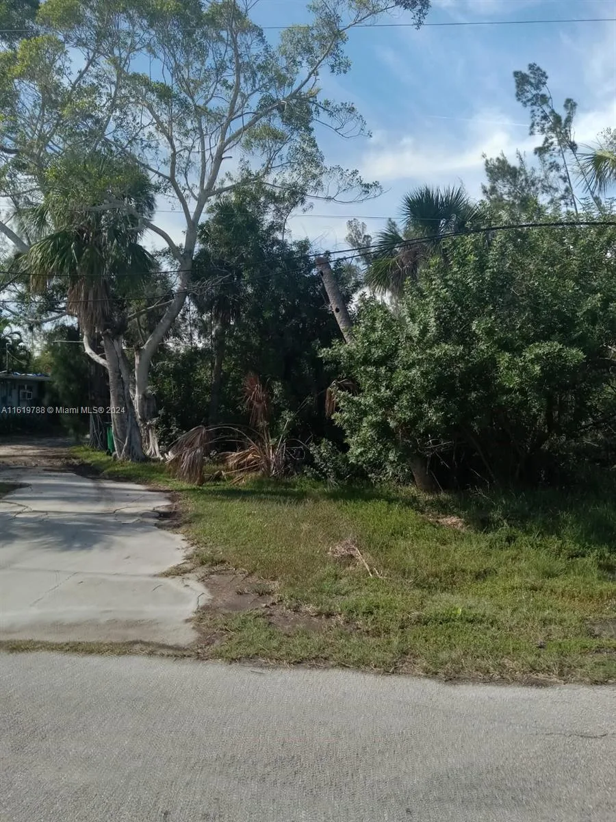 215 Glenholm  Ave, Other City - In The State Of Florida, FL 33950 photo 11