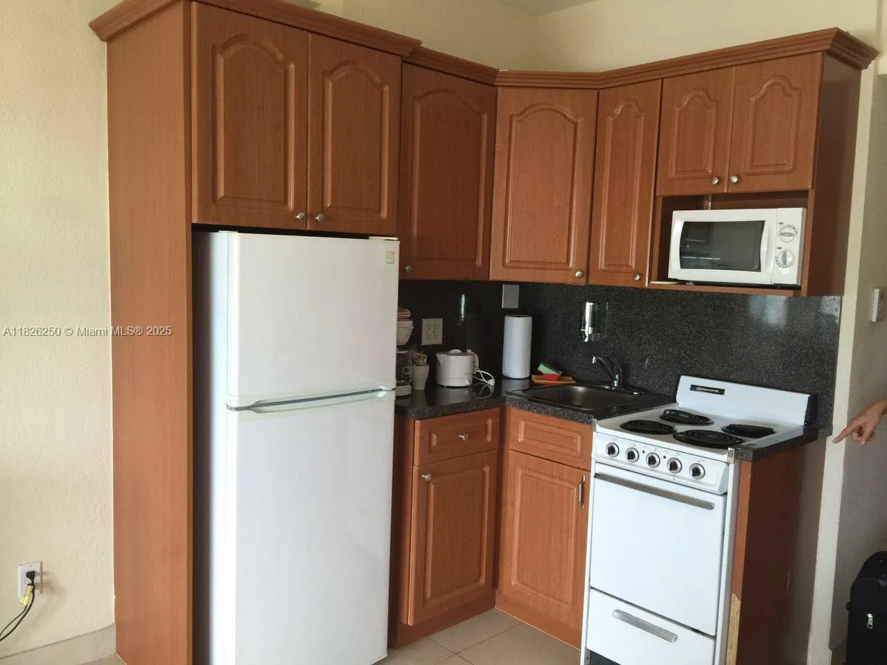 6345 Collins Ave # 941, Miami Beach, FL 33141 photo 5