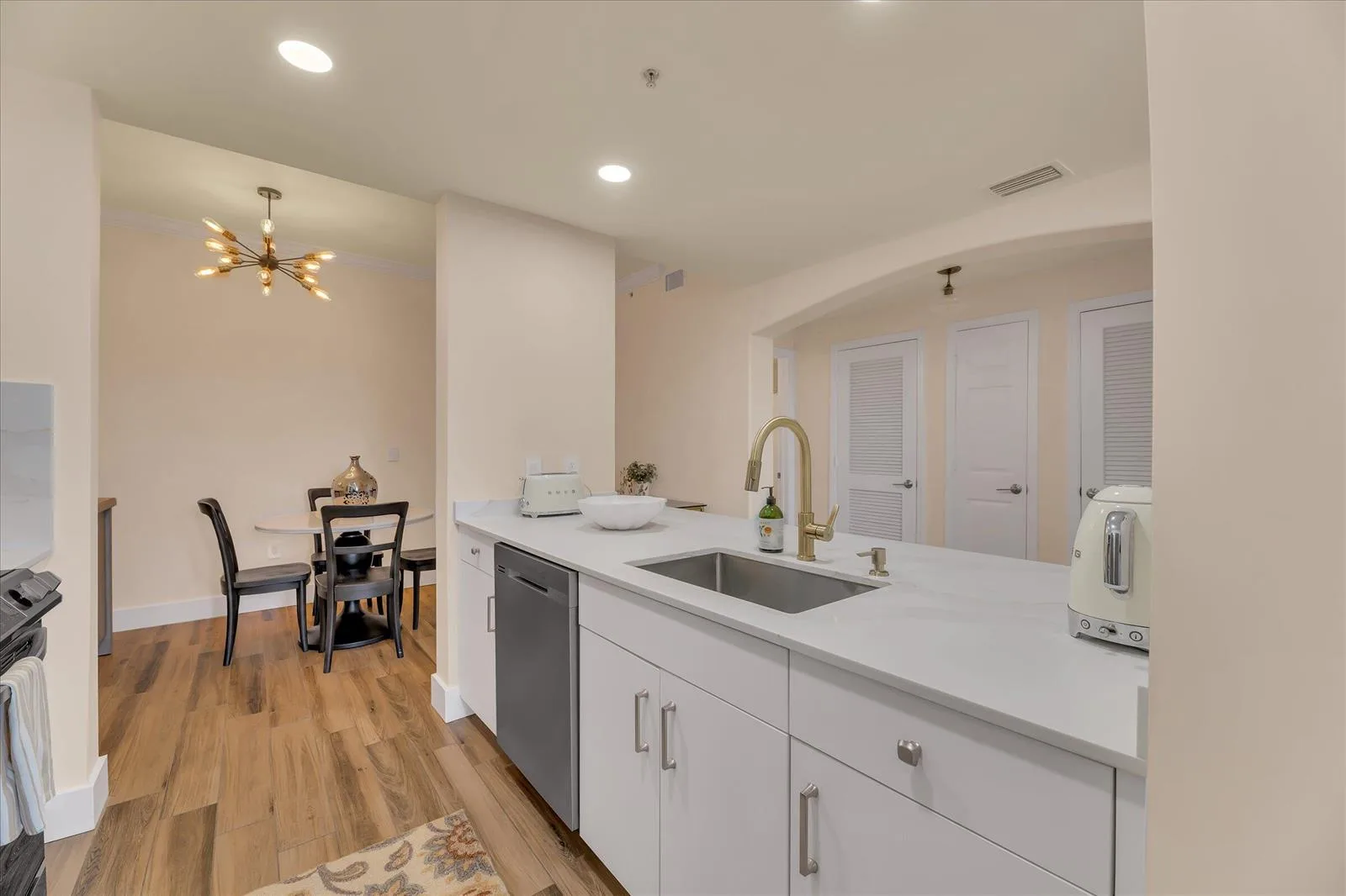 533 NE 3rd Avenue # 512, Fort Lauderdale, FL 33301 photo 7