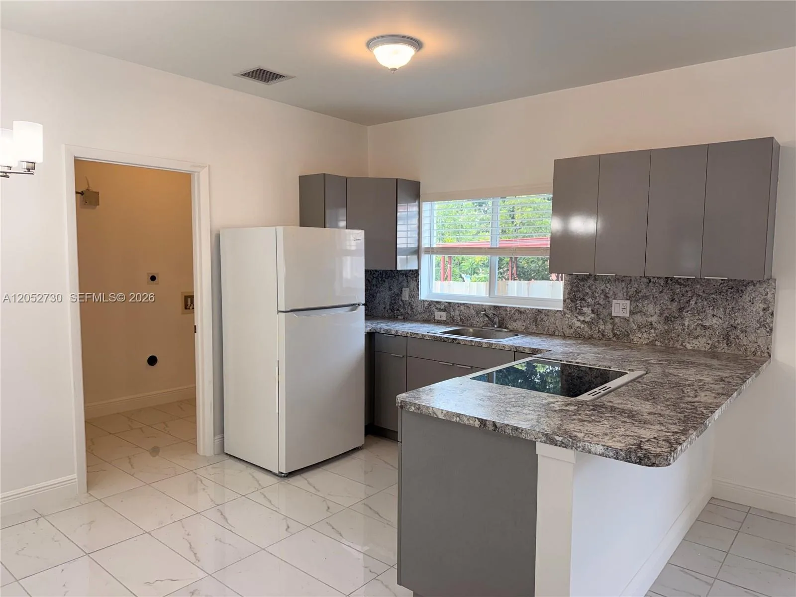 3027 NW 23rd Ave # 2, Miami, FL 33142 — zdjęcie 5