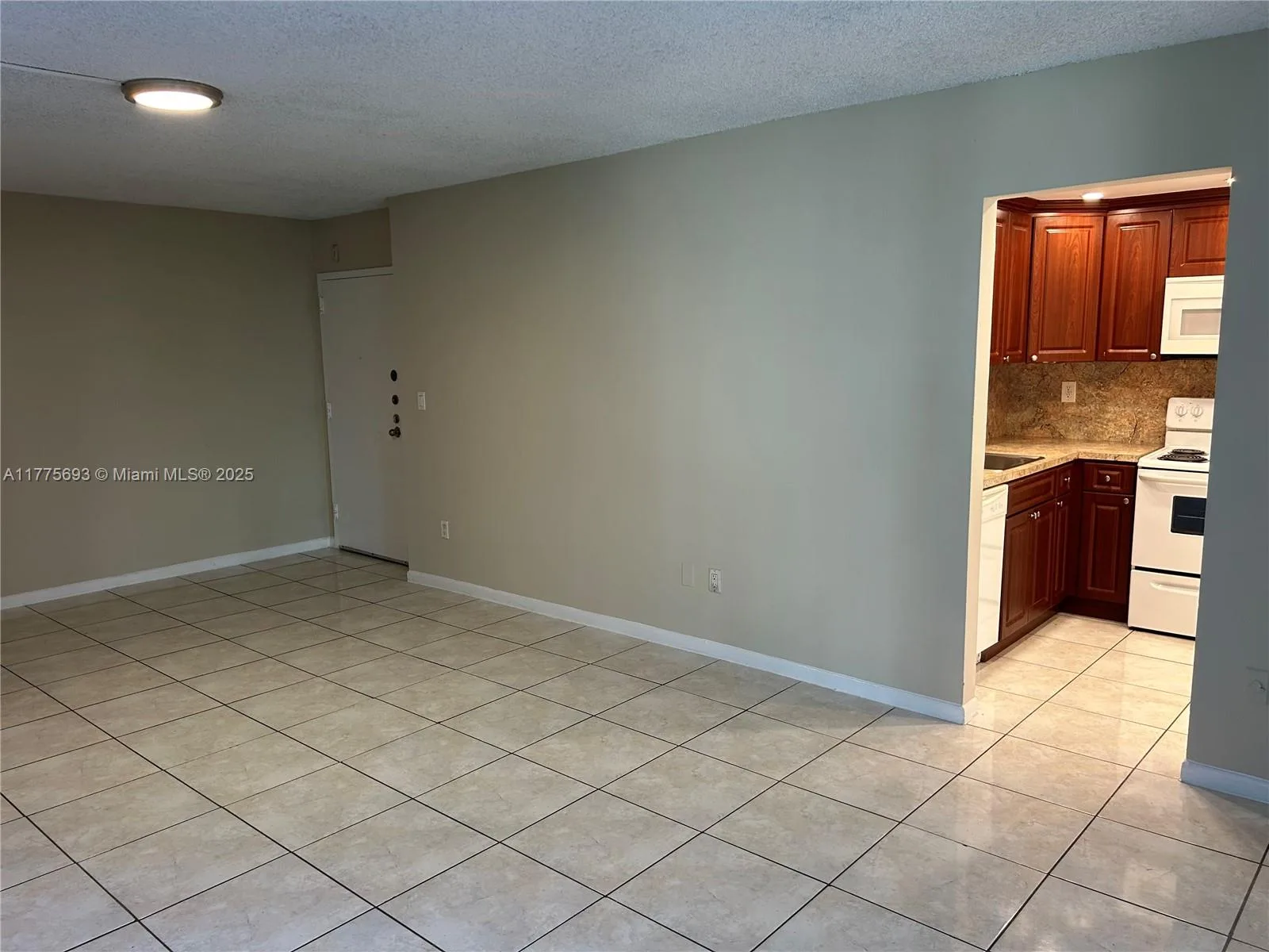 484 NW 165th St Rd # A-316, Miami, FL 33169 photo 10