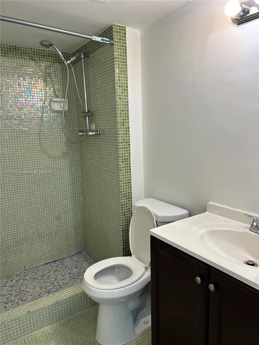 484 NW 165th St Rd # A-316, Miami, FL 33169 photo 7