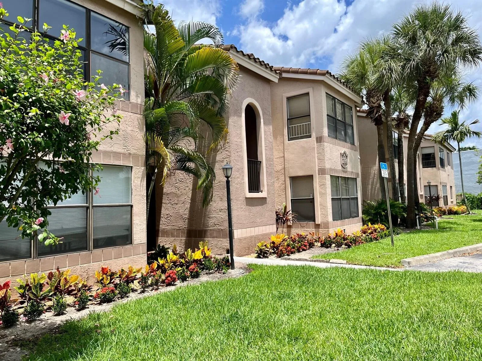 2796 S University Drive # 2207, Davie, FL 33328