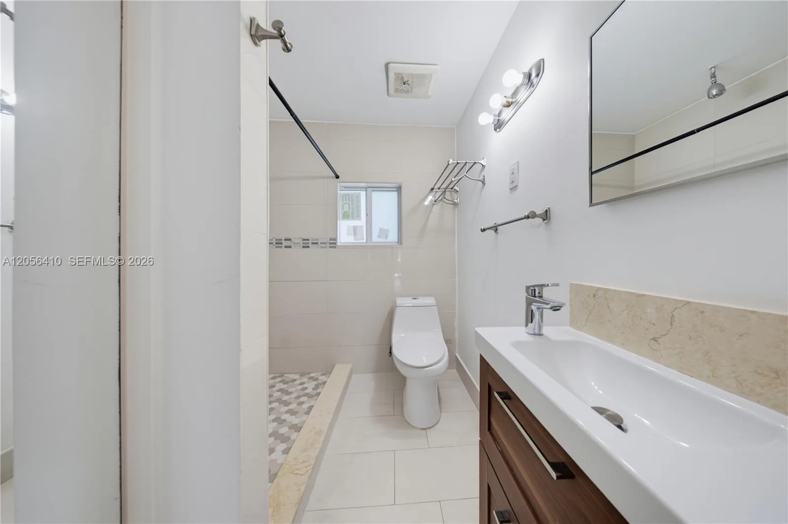 76 W 14 St, Hialeah, FL 33010 photo 12