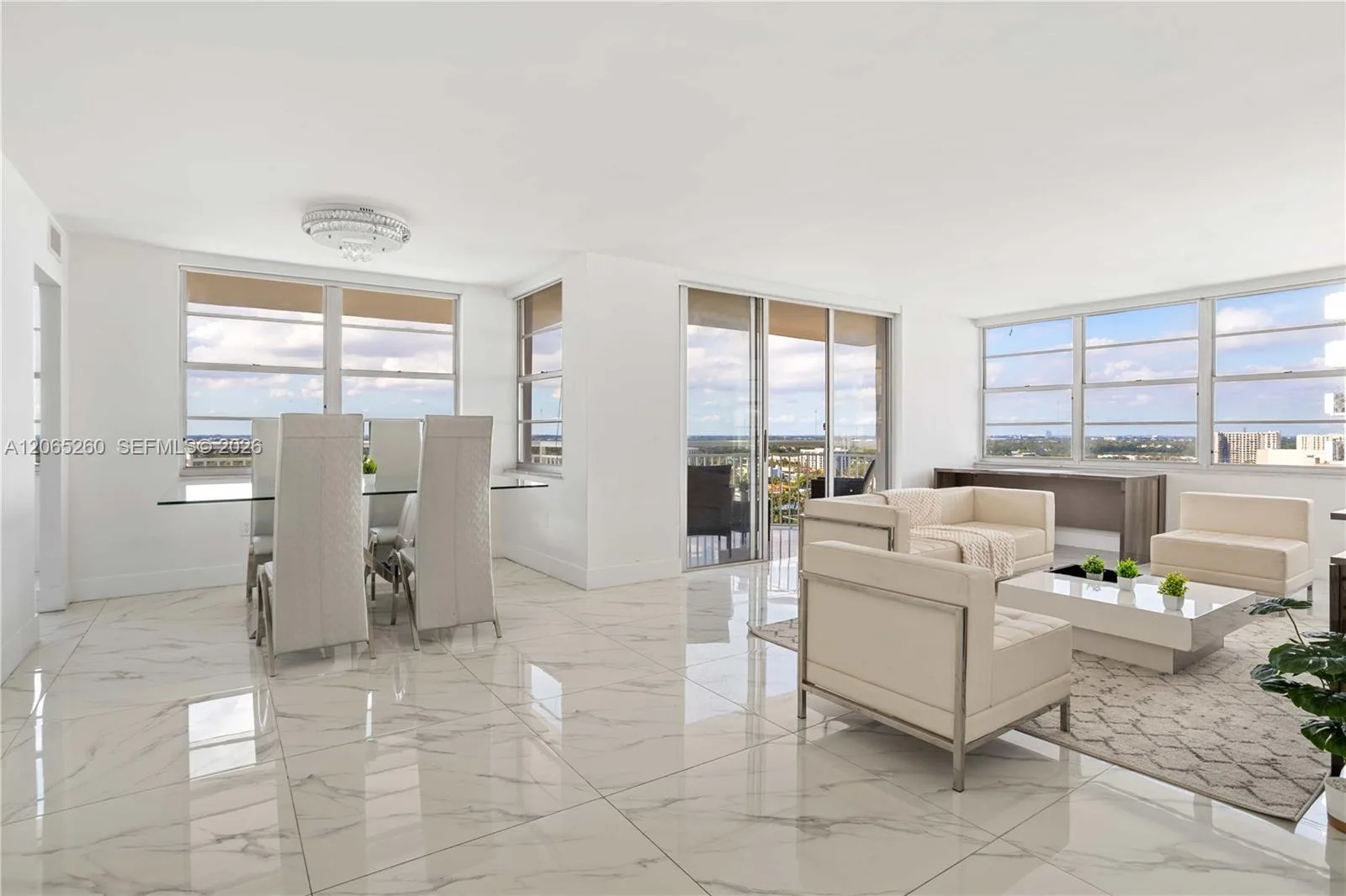18051 Biscayne Blvd # 1904-1, Aventura, FL 33160