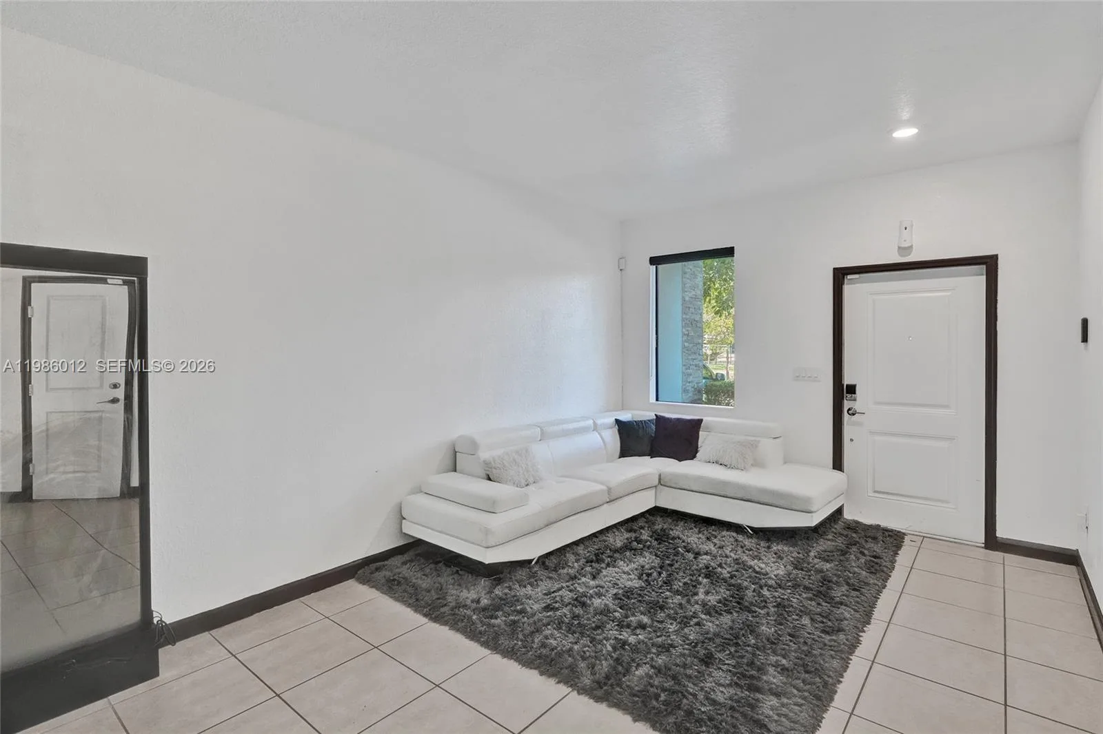 408 NE 212th Ter, Miami, FL 33179 photo 5