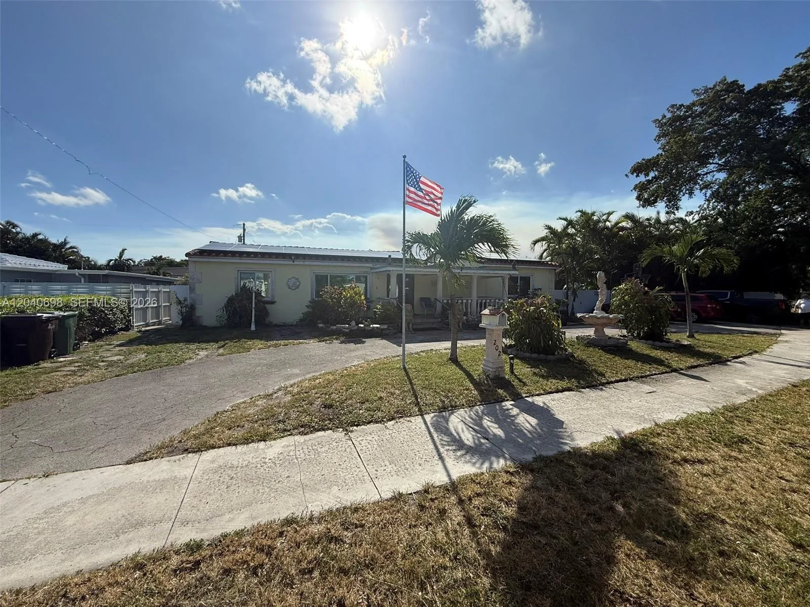 202 To To Lo Chee Dr, Hialeah, FL 33010