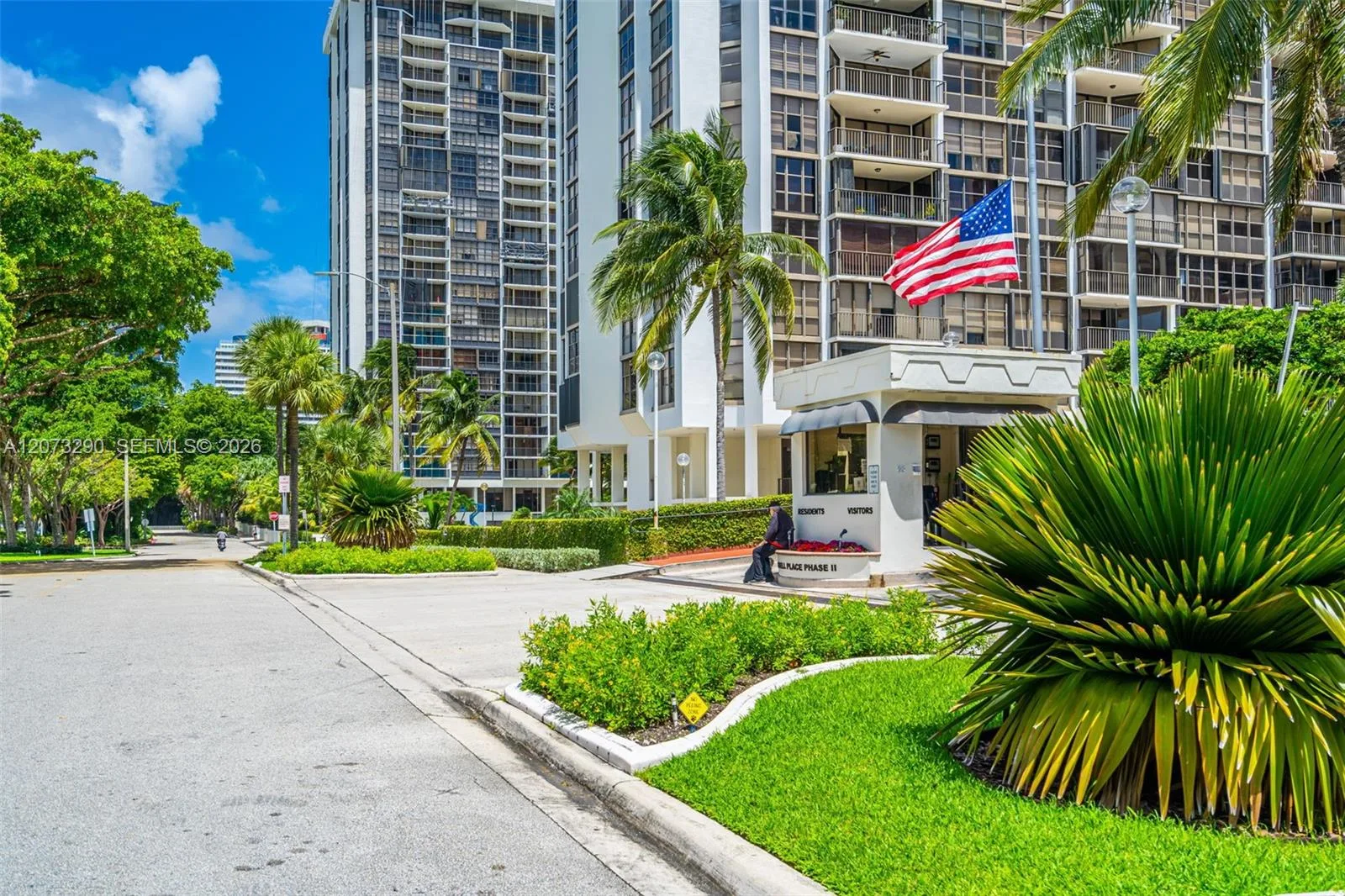 1901 Brickell Ave # B1411, Miami, FL 33129 photo 12